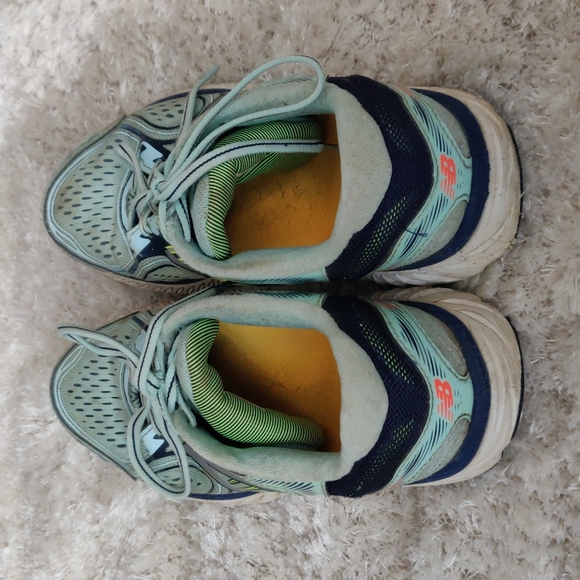 GUC New Balance running shoes - Picture 4 of 6